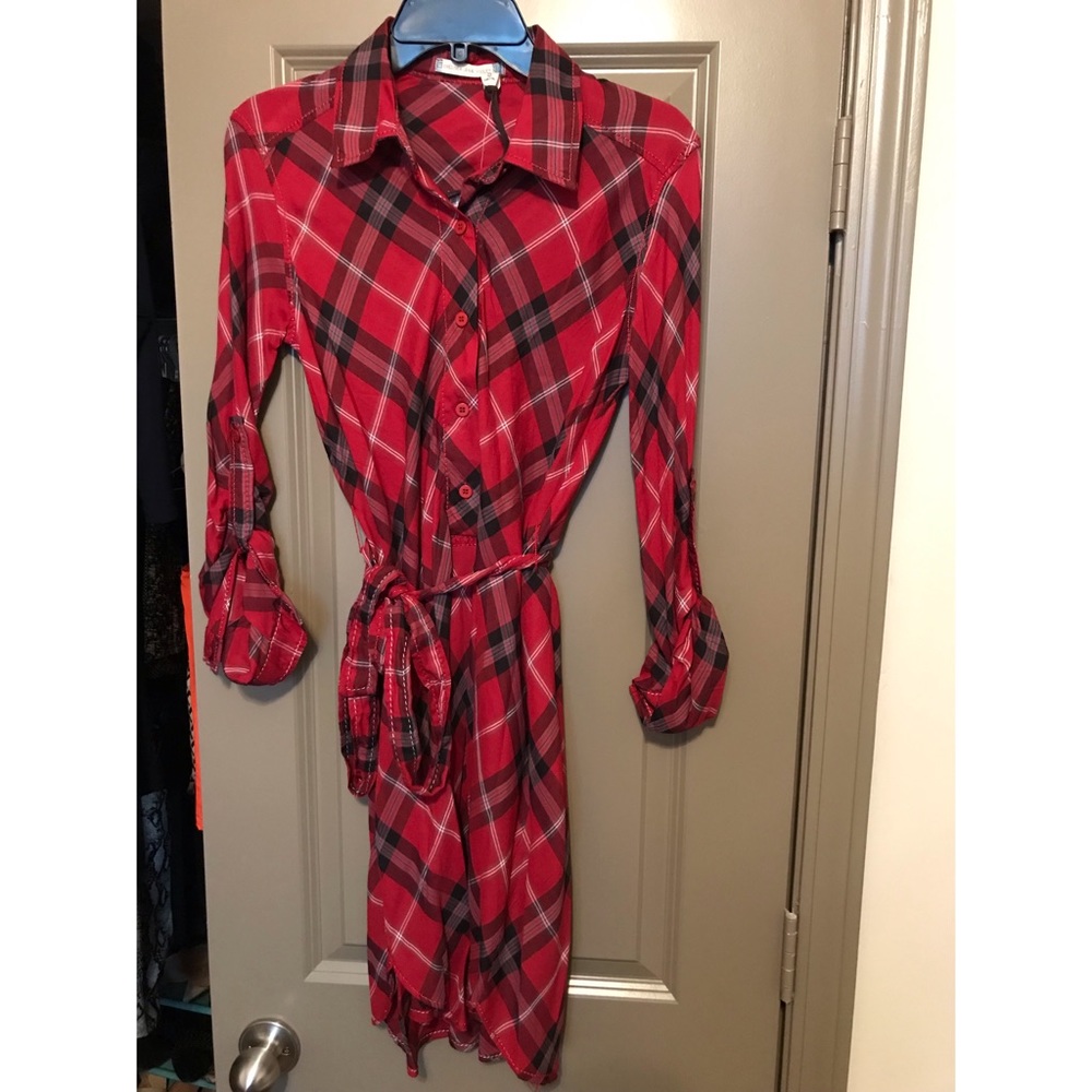NWT Chelsea & Violet Plaid Dress